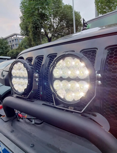 Soluciones de iluminación fuera de carretera y aventura