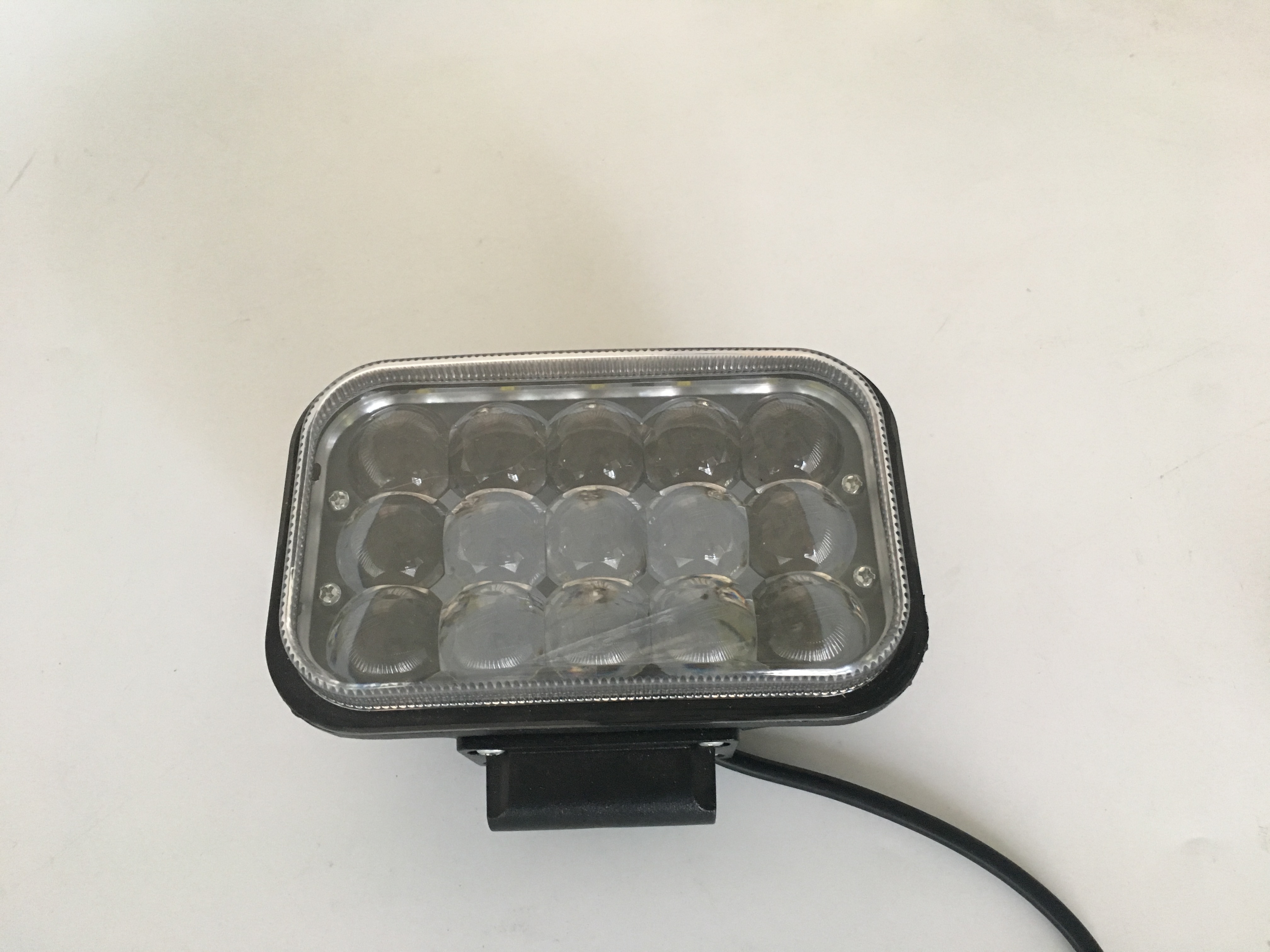 Toyota Hilux IP69K Trabajo LED iluminación- recubrimiento anticorrosión para minas sudamericanas.