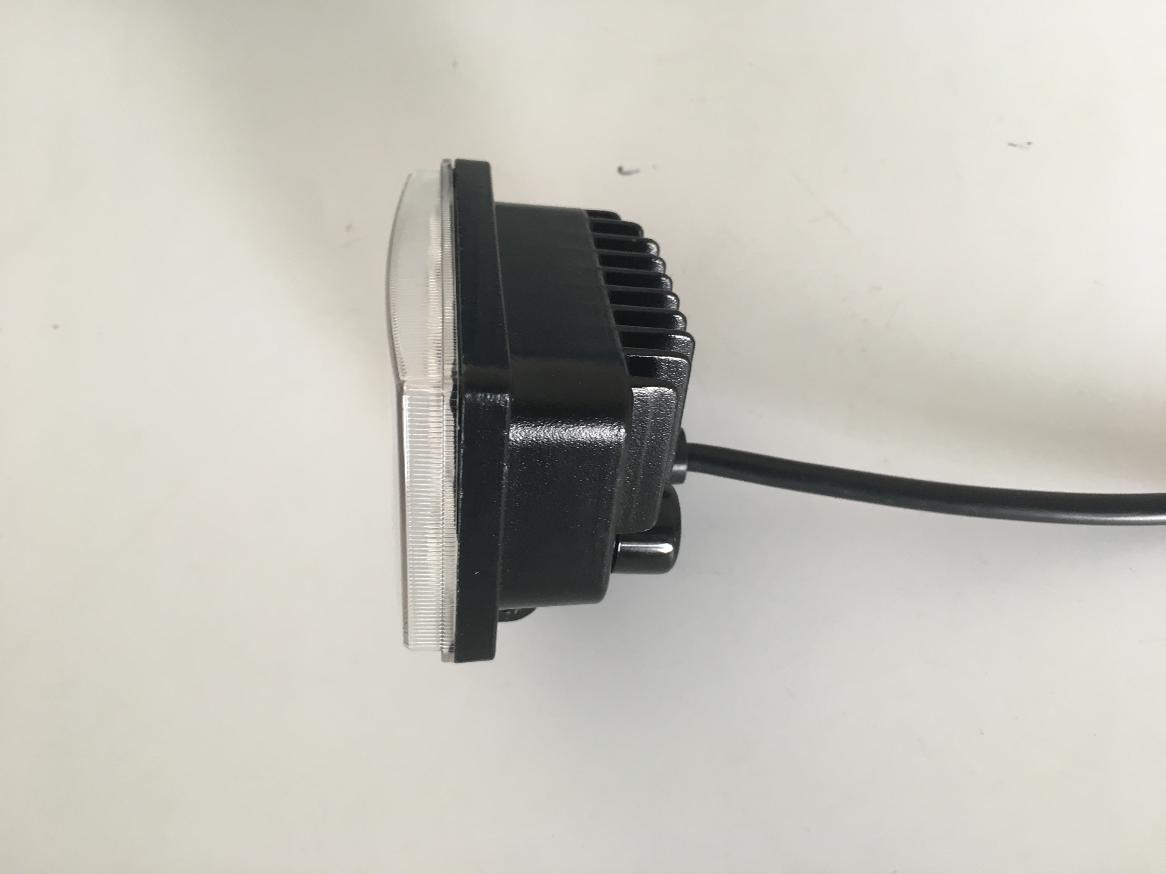 Toyota Hilux IP69K Trabajo LED iluminación- recubrimiento anticorrosión para minas sudamericanas.