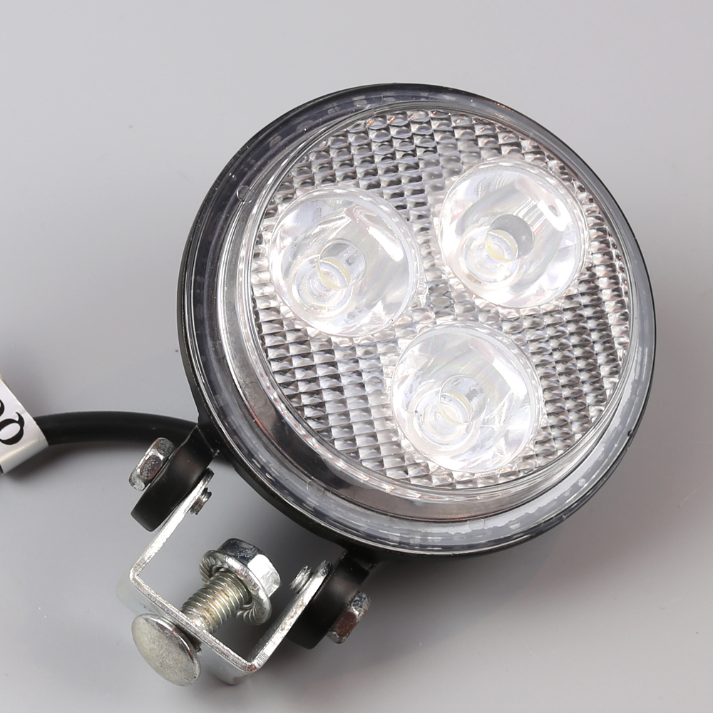 Luces antiniebla LED RAM 1500 - Patrón de haz de corte, sin resplandor para la conducción de carreteras.