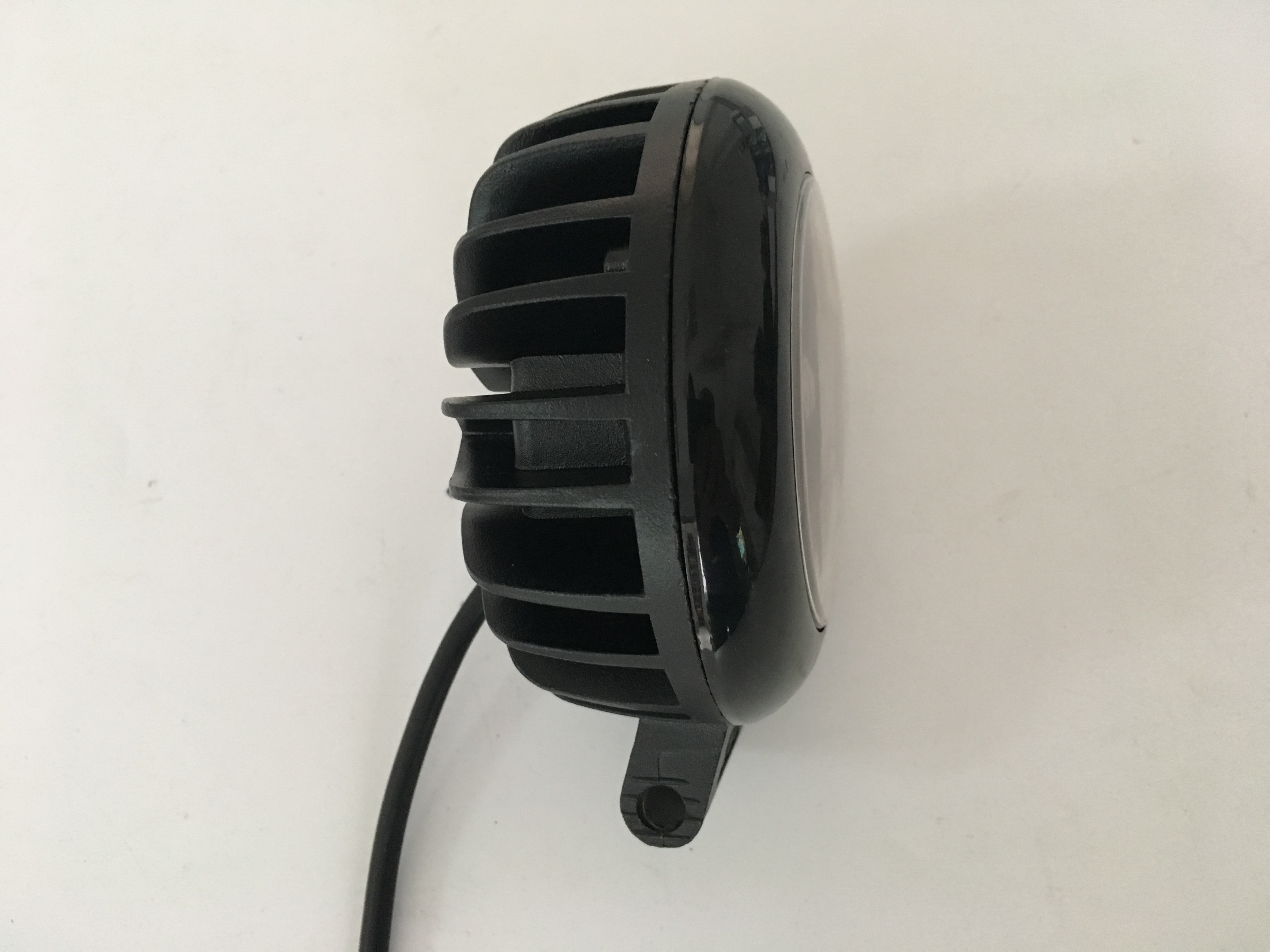 ADR Luces de niebla LED ADR - Diseño resistente al impacto de canguro.