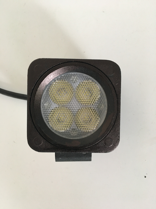 LED ESPECIAL ILUMINACIÓN DE VEHICHLE DEL SERVIERO DE CHINA - 12V/36V DUAL VOLTAJE,