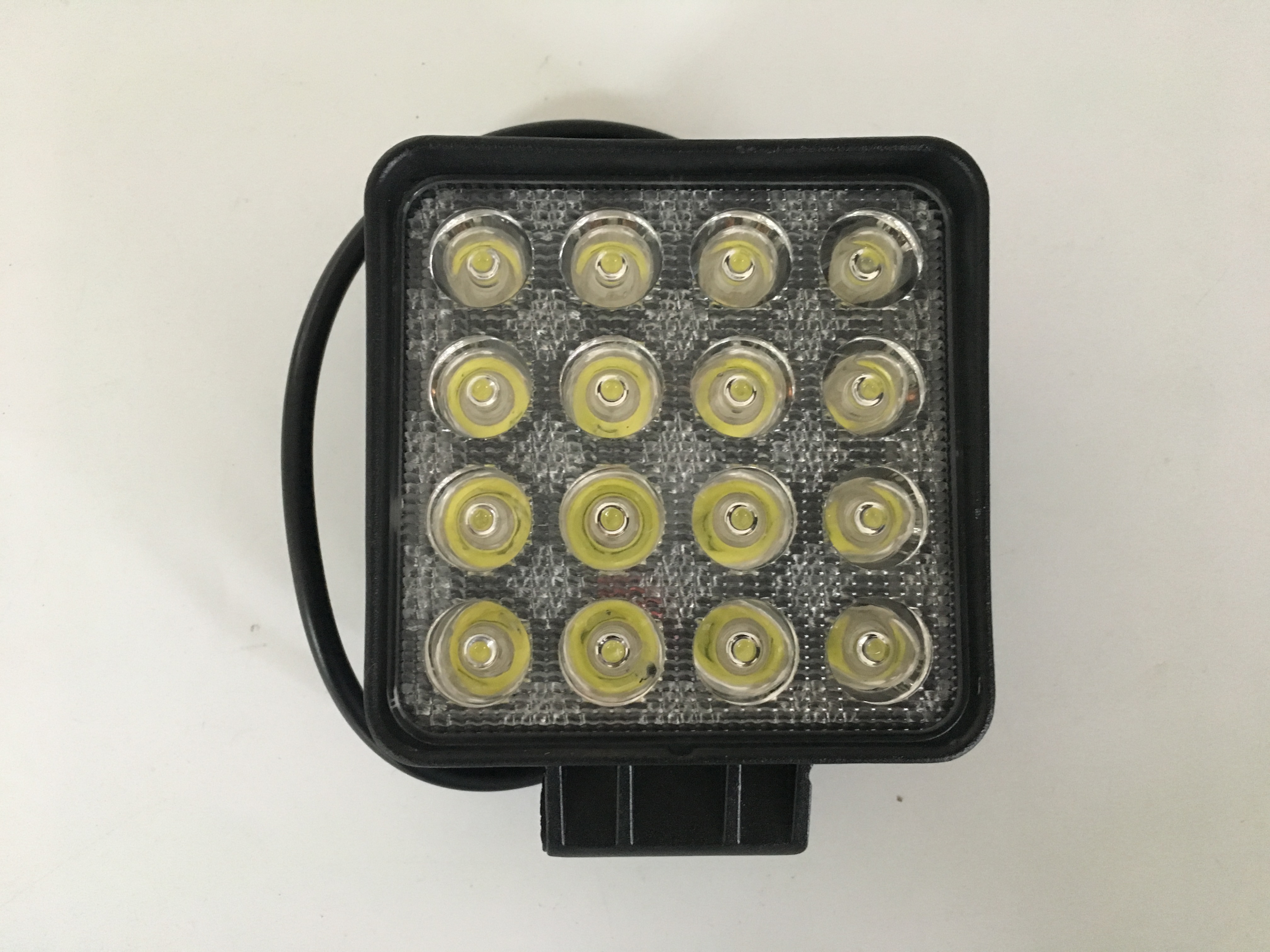 LED INGENIERTA DE INIGENCIA Proveedor de trabajo LED ILUMINACIÓN - 12V/36V Dual voltaje, GOST -R certificado.