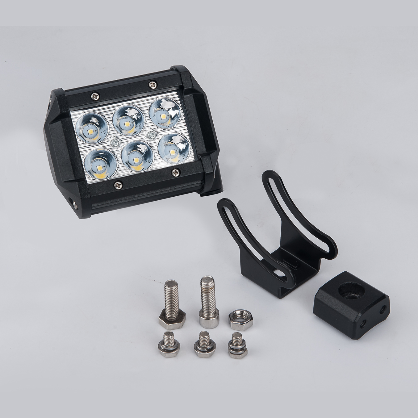 Luces de trabajo LED de tractores agrícolas - IP68, 270 ° giratorio para granjas indonesias.