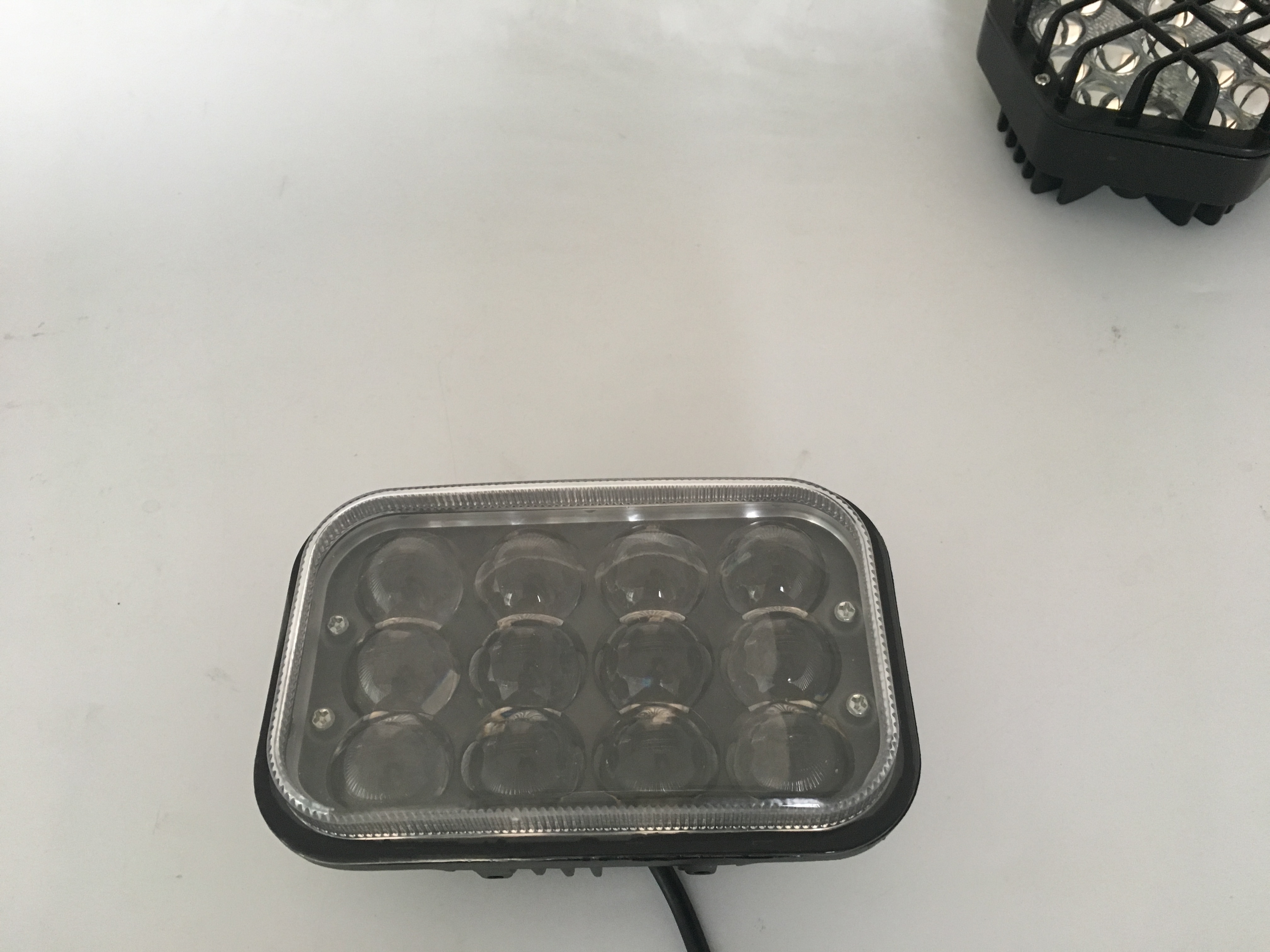 Luces de niebla LED de Mercedes G -Clase ECE R19 - Tüv aprobado con vivienda de aleación