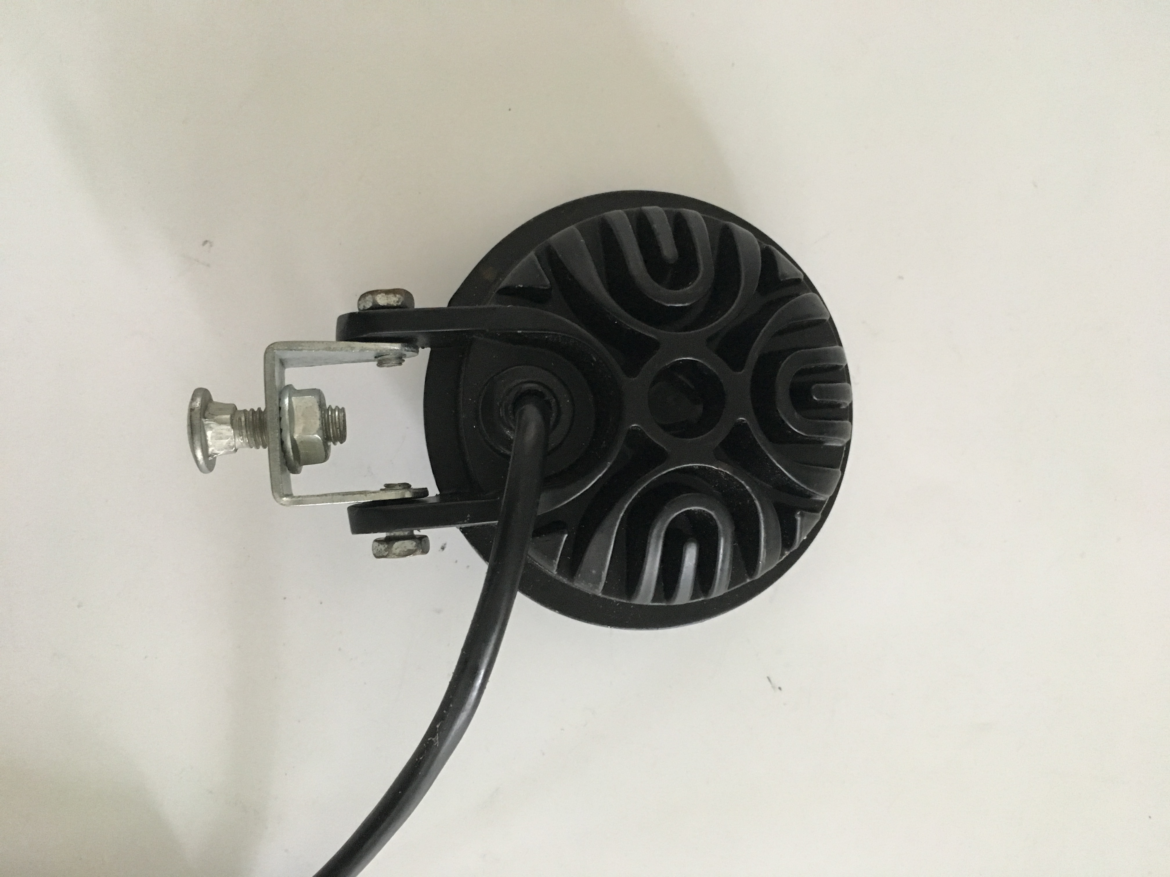 Luces antiniebla LED RAM 1500 - Patrón de haz de corte, sin resplandor para la conducción de carreteras.